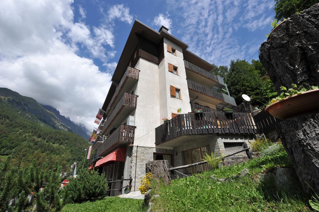 Hotel Etoile De Neige Valtournenche Exterior foto